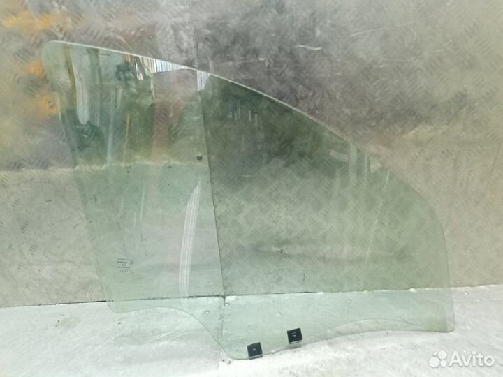 Стекло двери переднее левое Renault Sandero 1 K7M