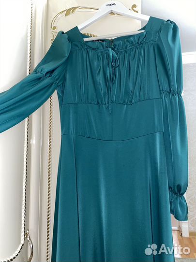 Платье женское