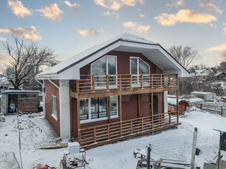 Дом 121 м² на участке 11 сот.