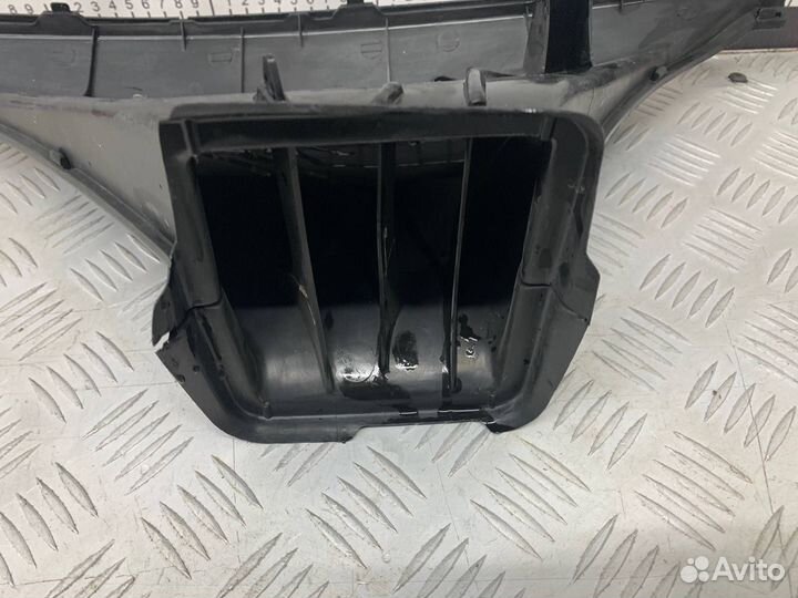 Б/У воздуховод Toyota Vitz SCP10 1SZ-FE 1Л 2001