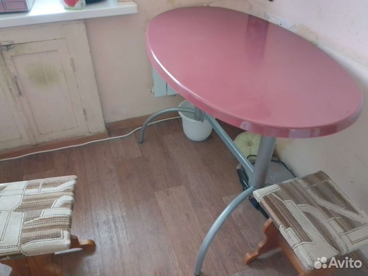 Стол