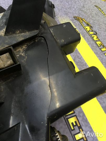 Фара левая Стекло Джили Эмгранд ес7