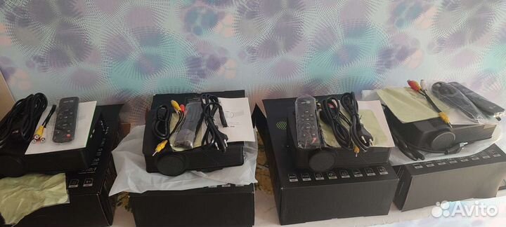 Мультимедийный проектор