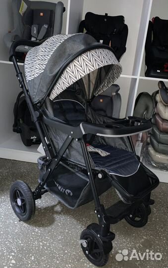 Коляска с перекидной ручкой