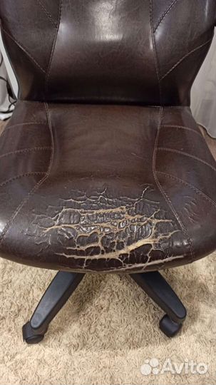 Компьютерное кресло