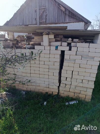 Кирпич белый силикатный