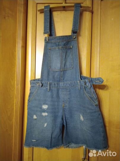 Джинсовый комбинезон женский