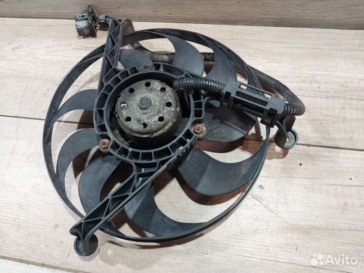 Вентилятор кондиционера Skoda Octavia VW Golf 4