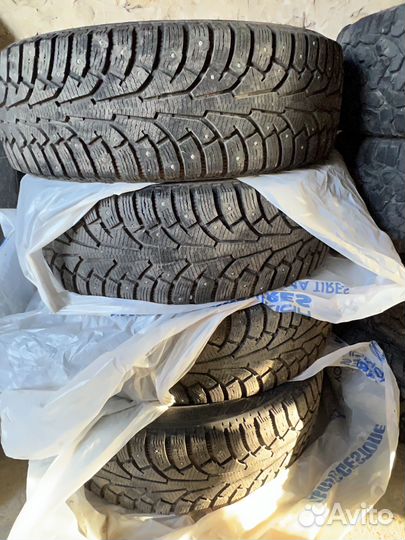 Nokian Tyres Hakkapeliitta 5 SUV 235/65 R18