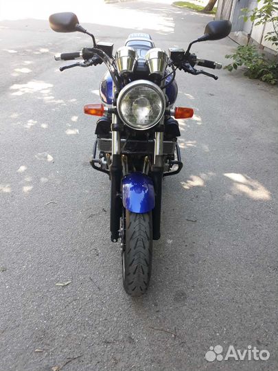 Мотоцикл Yamaha xjr1300