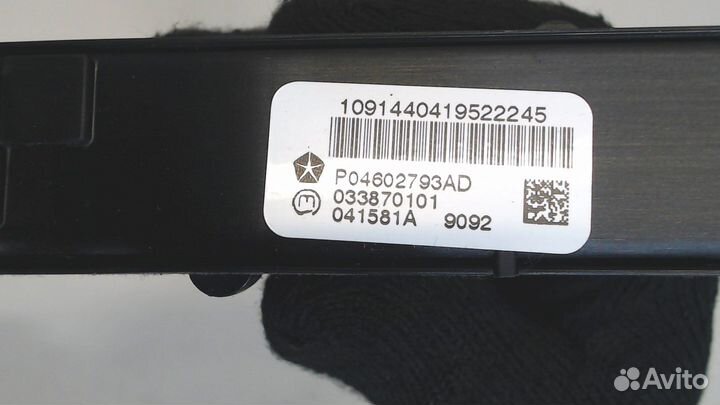 Кнопка аварийки Jeep Grand Cherokee, 2009