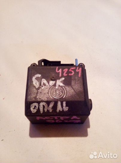 Блок управления abs Opel Vectra A 1992