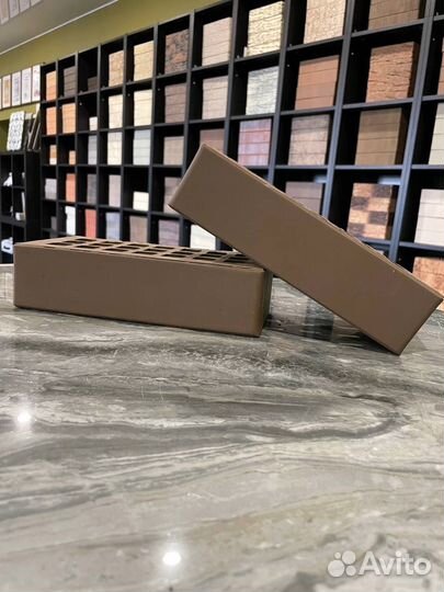 Кирпич облицовочный темно-коричневый скала жкз