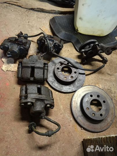 Суппорт на renault 19