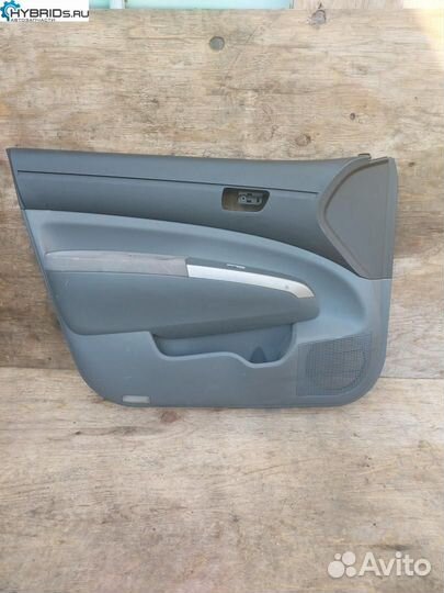 Обшивка двери передней левой Toyota Prius 2 NHW20