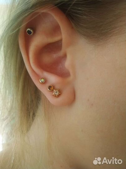 Прокол ушей пистолетом