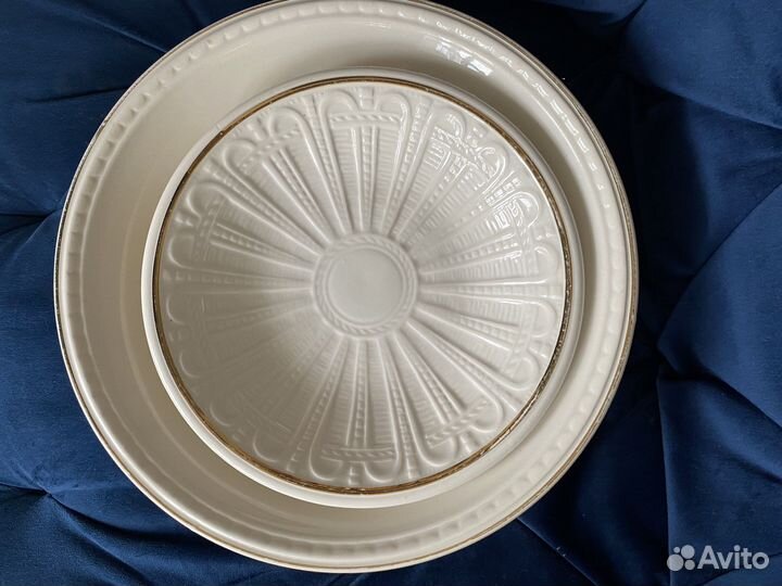 Белое блюдо тарелка зик
