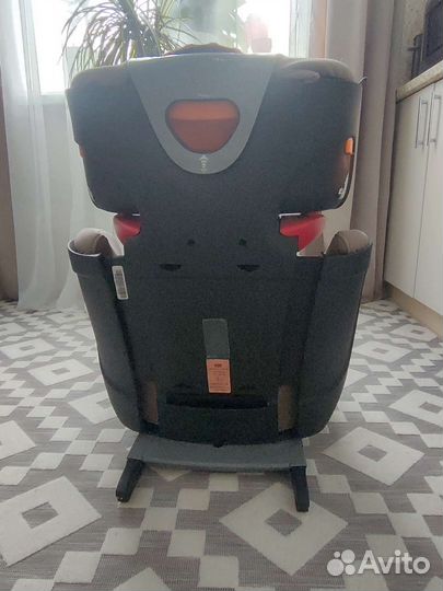 Автокресло детское Chicco Oasys 2-3 (15-36 кг.)