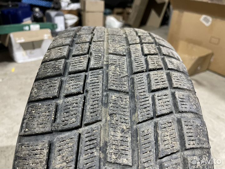 Yokohama Ice Guard IG30 205/55 R16