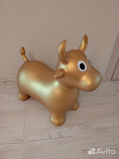 Попрыгун Золотой Бык