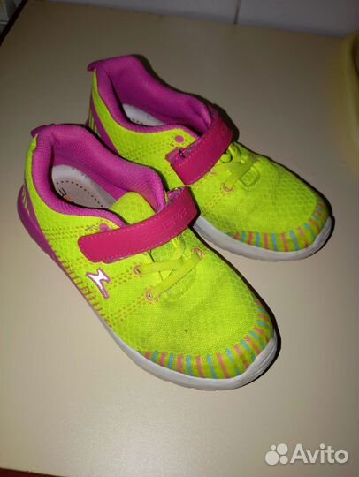 Кроссовки для девочки 33 размер