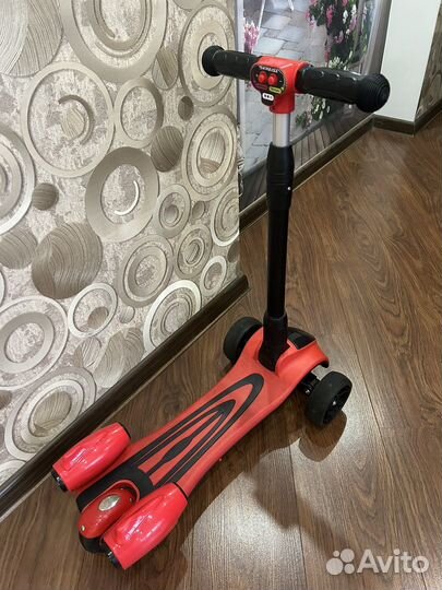 Самокат трехколесный kreiss с дымом