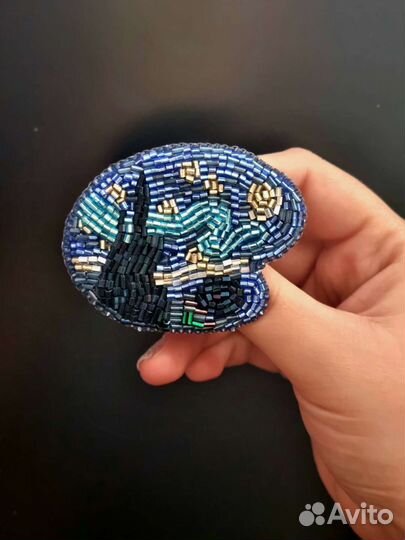 Украшение Брошь из бисера 