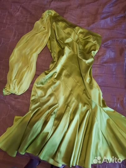 Платье вечернее