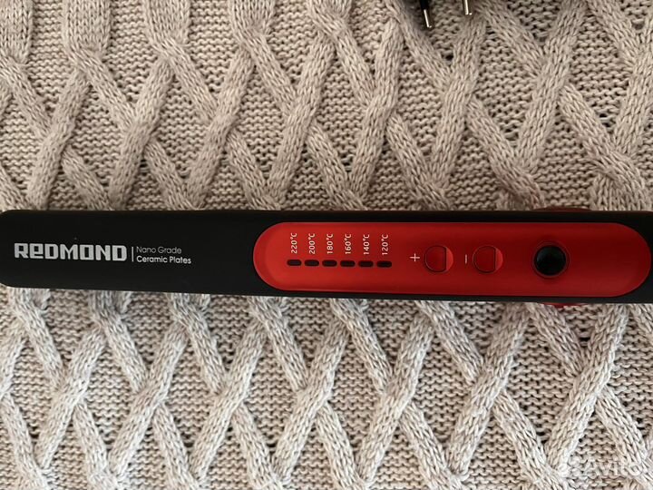 Выпрямитель утюжок для волос redmond