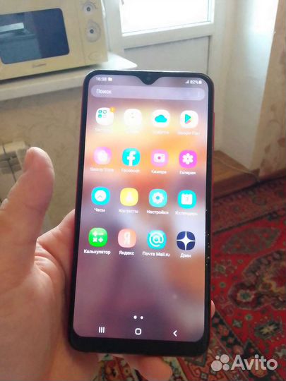 Samsung Galaxy A10, 4/32 ГБ