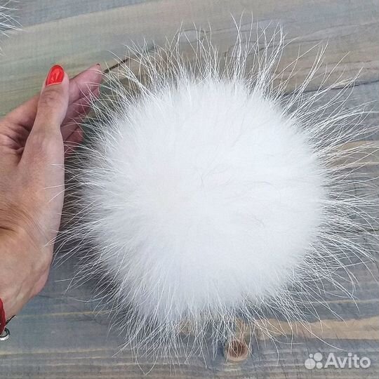 Меховые помпоны
