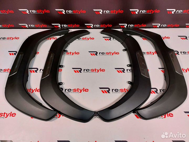 Фендера Toyota Hilux Pick Up с20г Тонкие