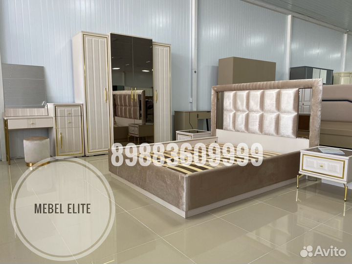 Спальный гарнитур Замира