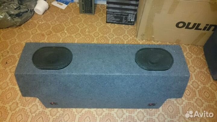 В багажник Fielder, короб под саб