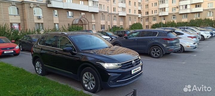 Volkswagen Tiguan 2.0 AMT, 2021, 105 000 км