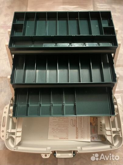 Ящик и коробки для рыбалки