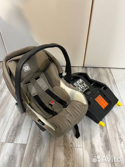 Peg Perego Primo Viaggio SL 0+ с базой isofix