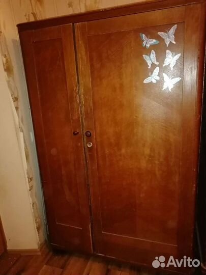 Антиквариатные шифонеры