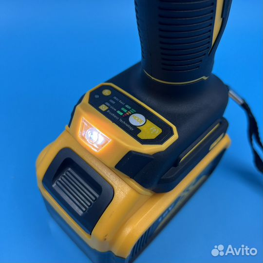 Шуруповерт Dewalt 18v