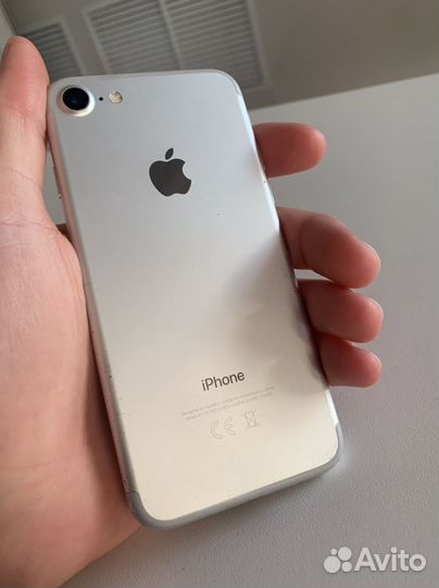 iPhone 7, 32 ГБ
