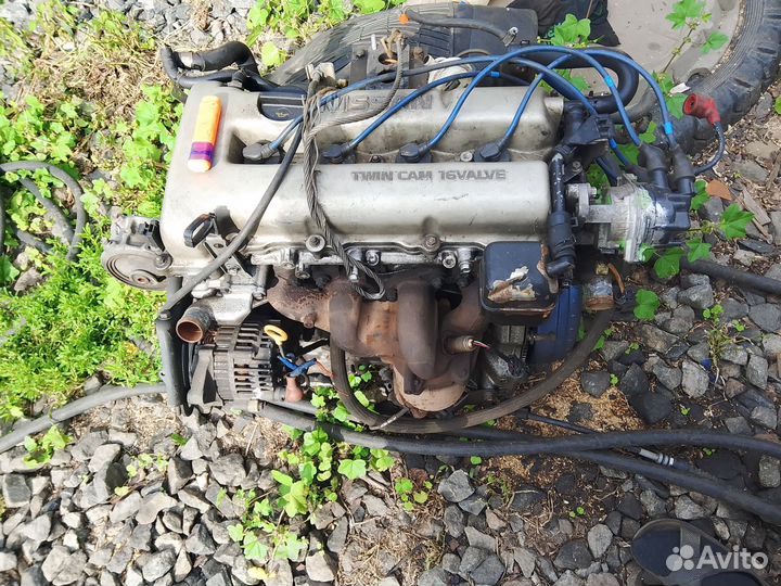 Двигатель SR18