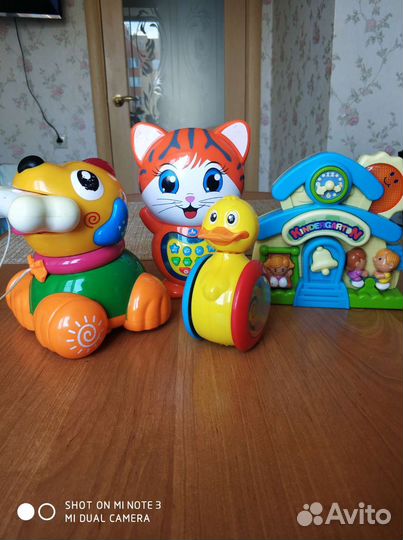 Развивающие игрушки для малышей