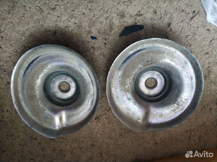 Чашка стойки Renault Arkana