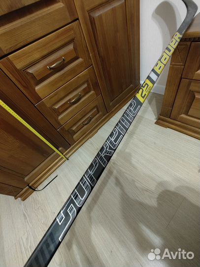 Клюшки хоккейные bauer правый хват 2шт б/у