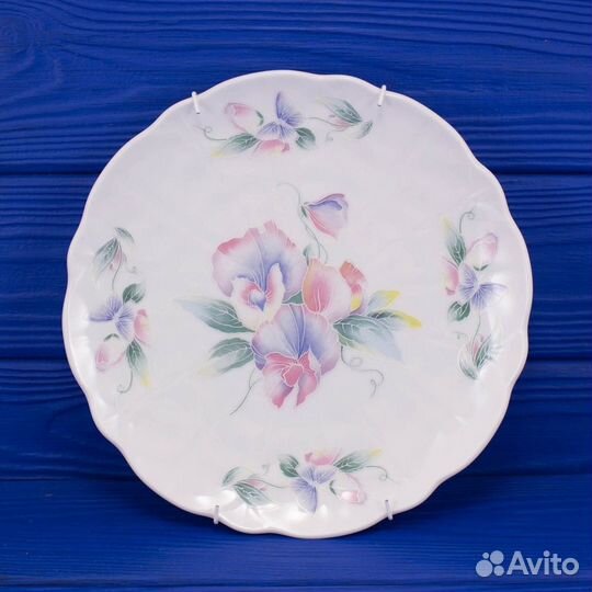 Держатели белые на пружинках для тарелок