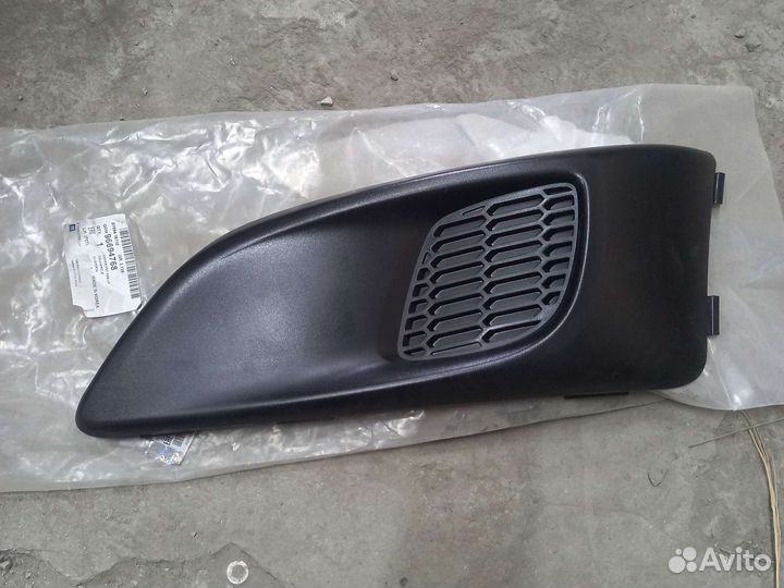 Заглушка переднего бампера левая Авео Т300