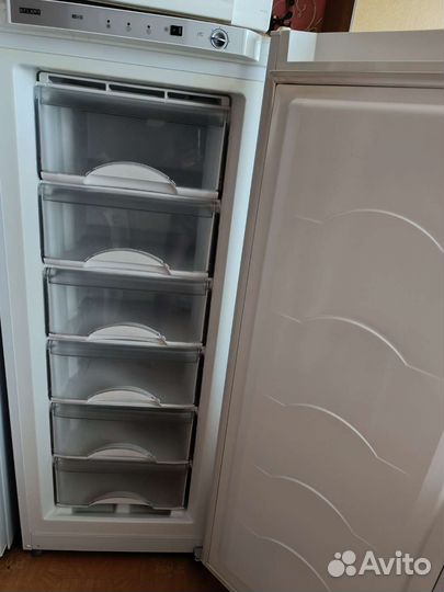 Морозильная камера Atlant М-7203-100