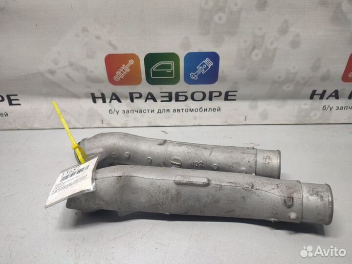 Патрубок интеркулера Toyota Land Cruiser 200