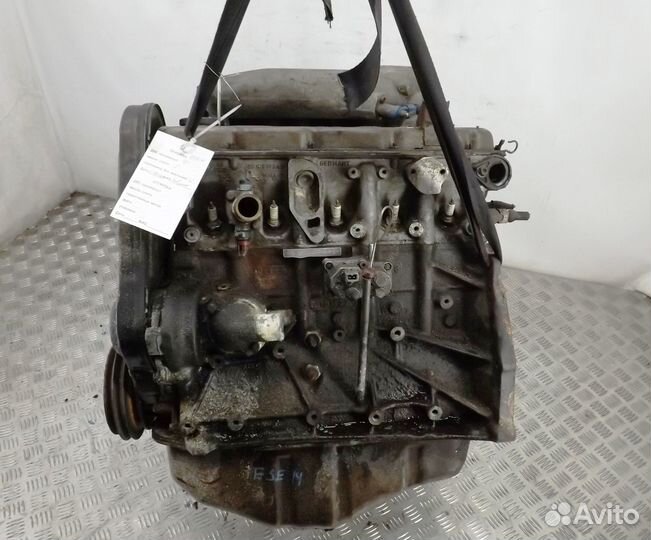 Двигатель бензиновый audi 100 1982-1984 1983