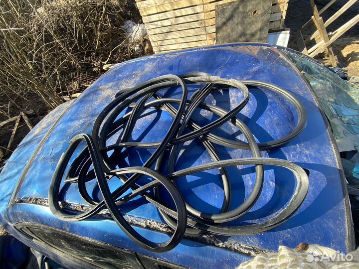 Уплотнители дверей Hyundai Elantra xd